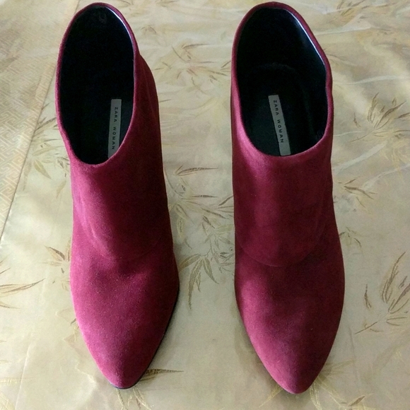 Zara Women Suede heeled ankle Boots, Burgundy - Picture 1 of 7
